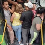 Grajaú expõe caos com ônibus lotados e passageiros em fúria nos pontos